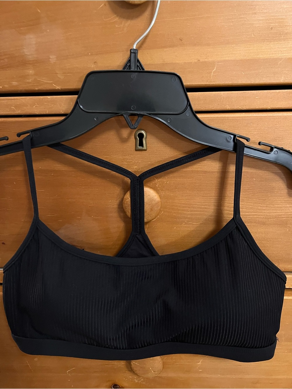 HALARA Black Ribbed T-Back Bralette